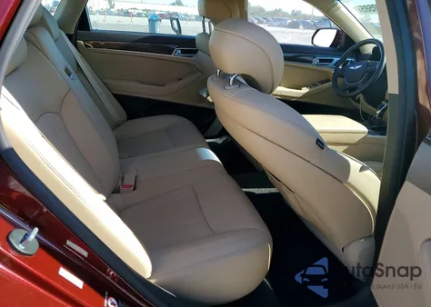 2015 Hyundai Genesis 3.8L z USA, uszkodzony, nr VIN KMHGN4JE2FU100549